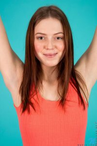 Maria Lee Busty Teen In Heat