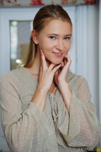 Ivi Rein Slim Nude Natural Redhead