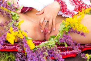 Young teen Yonifer Salsa spreads tiny pussy