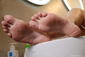 Avery Nude In Bathroom (13)