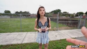 Shrooms Q Bus Fuck (1)